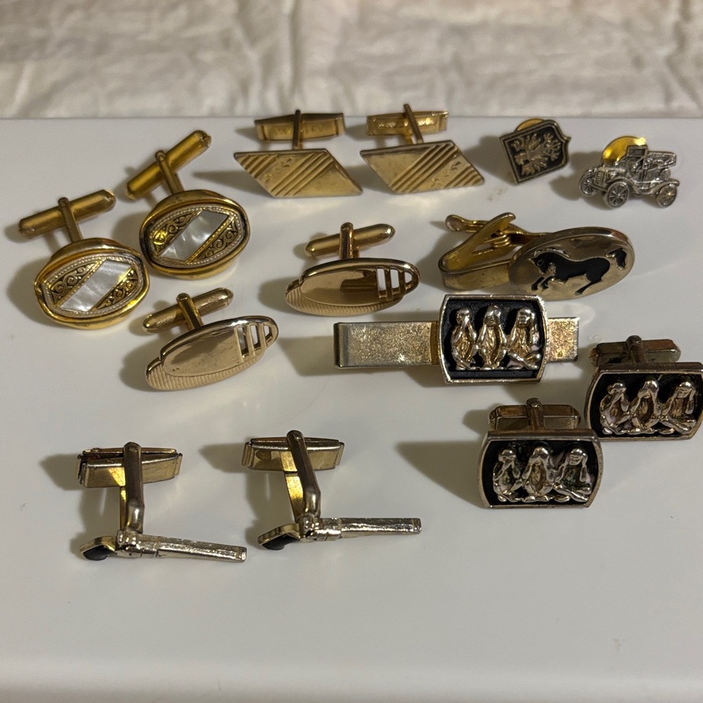 Lot of 5 Gold Cufflinks Sets and 4 tie tacks in used vintage condition